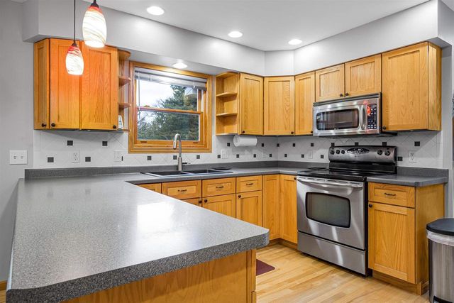 S4395 Cedarberry Lane, Baraboo, WI 53913