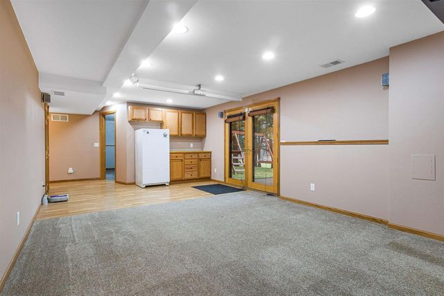 S4395 Cedarberry Lane, Baraboo, WI 53913