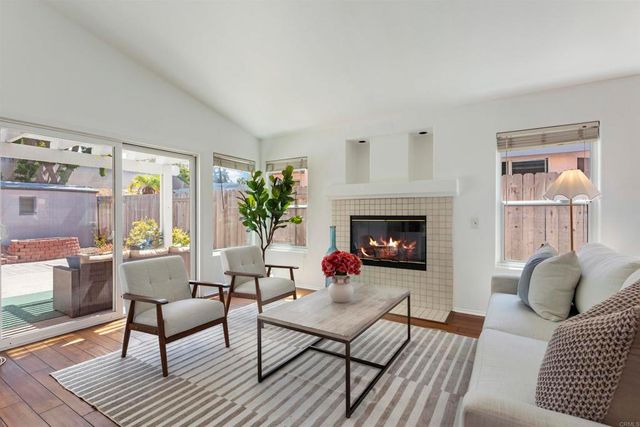 1721 Corte Viejo, Oceanside, CA 92056