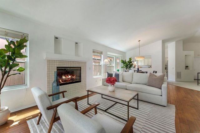 1721 Corte Viejo, Oceanside, CA 92056