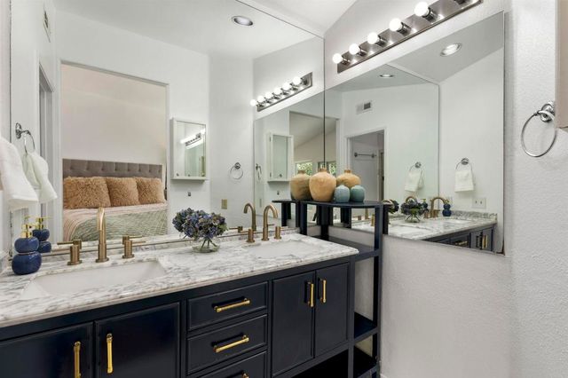 1721 Corte Viejo, Oceanside, CA 92056