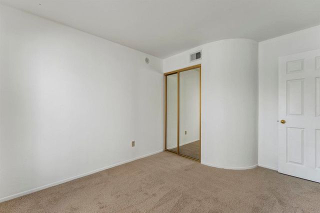 1721 Corte Viejo, Oceanside, CA 92056
