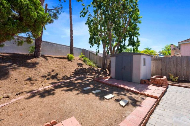 1721 Corte Viejo, Oceanside, CA 92056