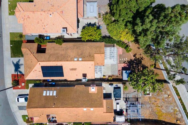 1721 Corte Viejo, Oceanside, CA 92056