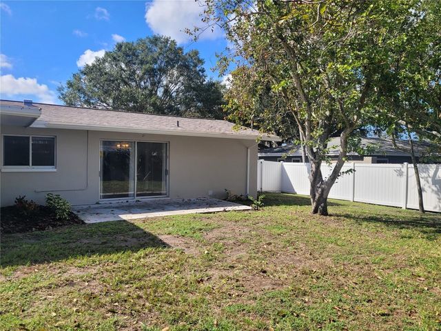 13705 JAMAICA DRIVE, Seminole, FL 33776