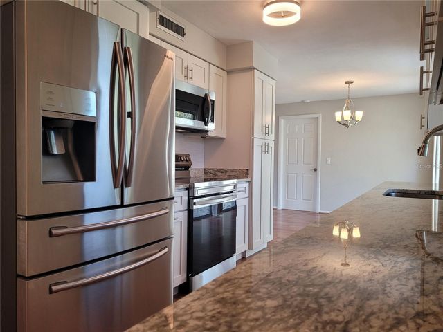 13705 JAMAICA DRIVE, Seminole, FL 33776