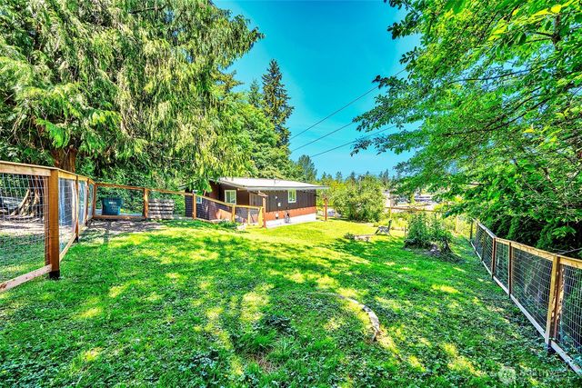 5700 212th Street SW, Mountlake Terrace, WA 98043