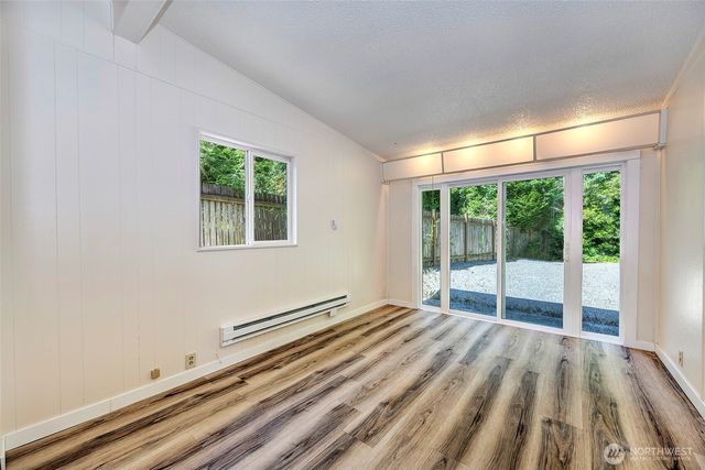 5700 212th Street SW, Mountlake Terrace, WA 98043