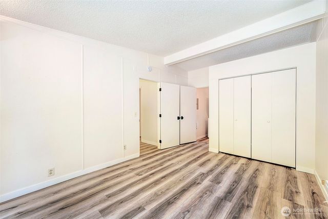 5700 212th Street SW, Mountlake Terrace, WA 98043