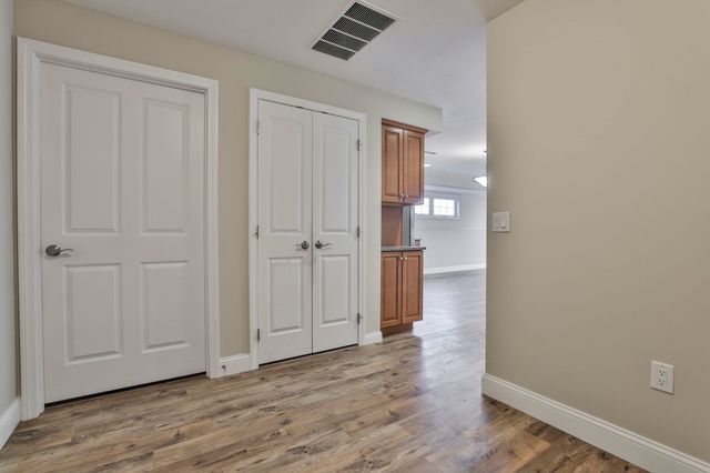 3 Abby Ln Apt 1, Milford, NH 03055