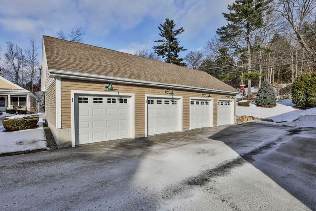 3 Abby Ln Apt 1, Milford, NH 03055