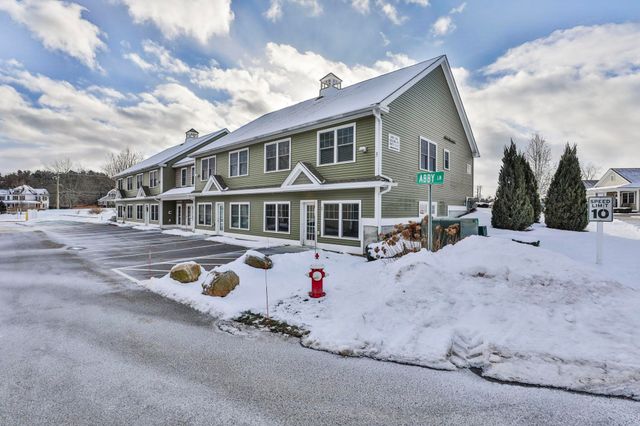 3 Abby Ln Apt 1, Milford, NH 03055