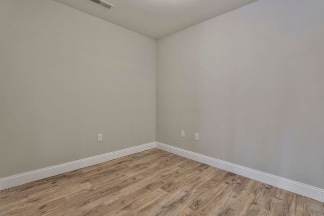 3 Abby Ln Apt 1, Milford, NH 03055