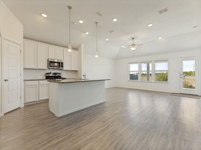 620 Bronze Forest Drive, Fort Worth, TX 76131