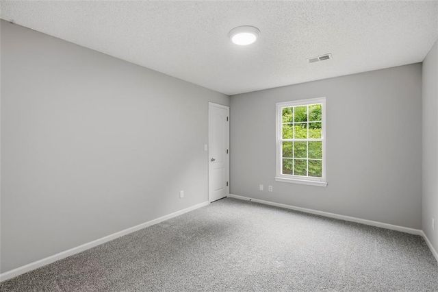 1245 Mockingbird Lane, Liberty, MO 64068