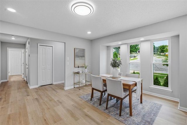 1245 Mockingbird Lane, Liberty, MO 64068