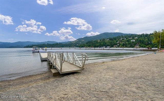 2885 E Point Hayden DR, Hayden, ID 83835