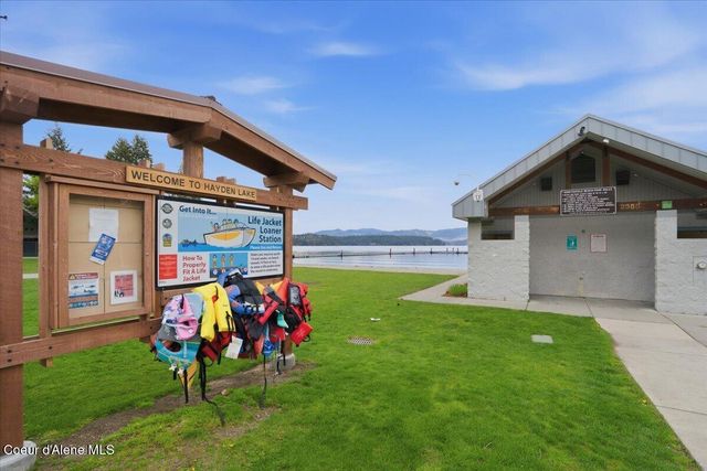 2885 E Point Hayden DR, Hayden, ID 83835