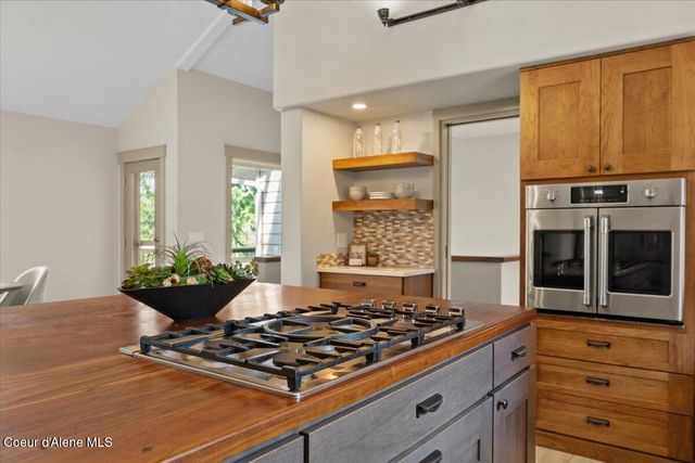 2885 E Point Hayden DR, Hayden, ID 83835