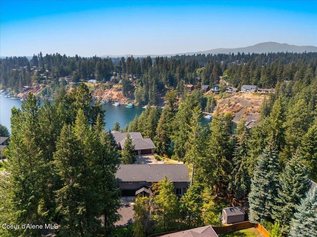 2885 E Point Hayden DR, Hayden, ID 83835