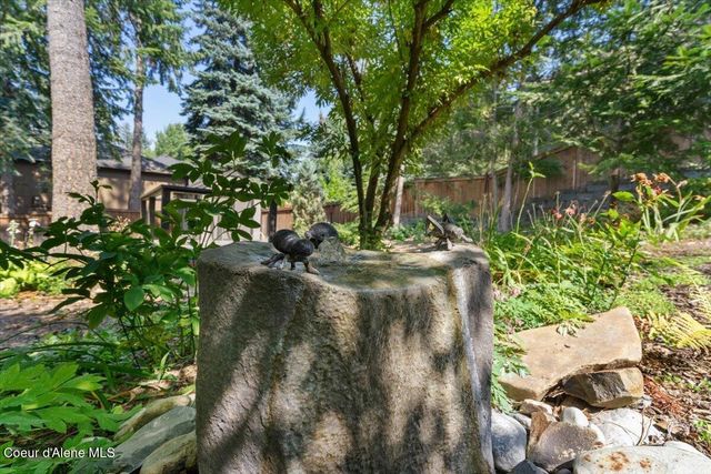 2885 E Point Hayden DR, Hayden, ID 83835