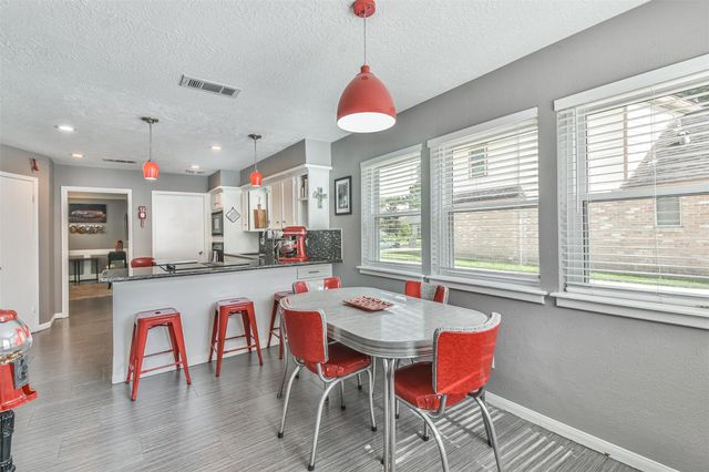 7111 Winding Walk Drive, Houston, TX 77095