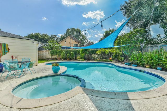 7111 Winding Walk Drive, Houston, TX 77095