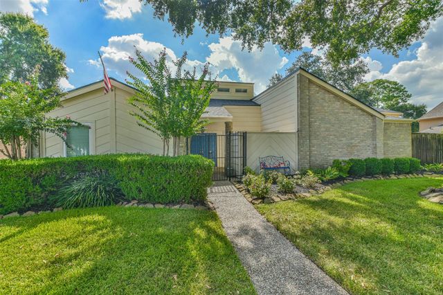 7111 Winding Walk Drive, Houston, TX 77095