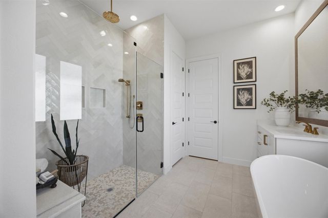 19408 Serenity LN, Lago Vista, TX 78645