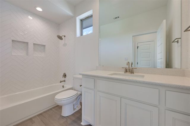 19408 Serenity LN, Lago Vista, TX 78645