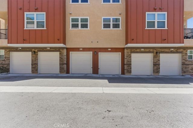 8847 Jacaranda Avenue C, Montclair, CA 91763