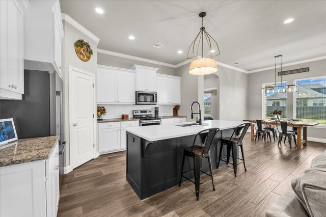 10405 Aquilla Trail, Waco, TX 76708