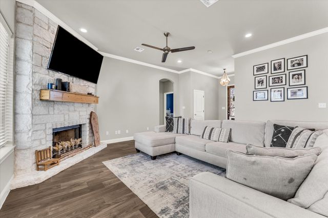 10405 Aquilla Trail, Waco, TX 76708