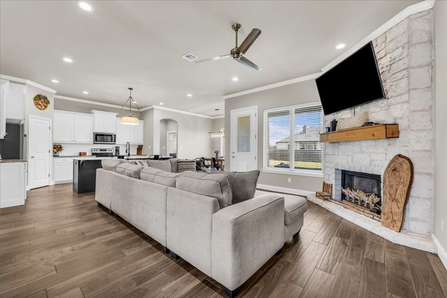 10405 Aquilla Trail, Waco, TX 76708