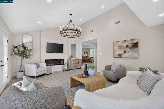 4054 Kimberly Pl, Concord, CA 94521