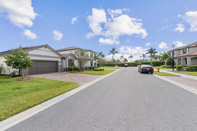 4762 Roldan Court, Lake Worth, FL 33467