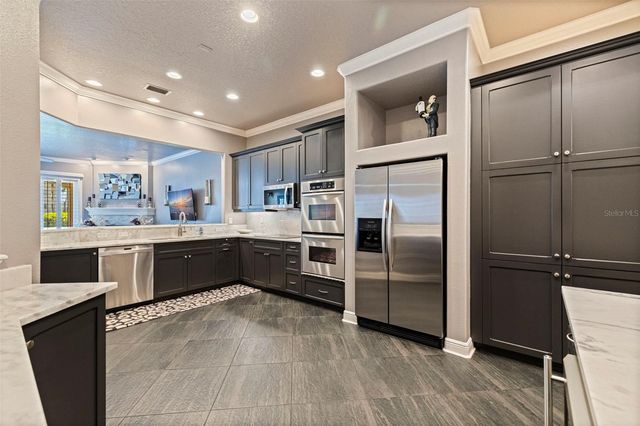 618 SAXONY BOULEVARD, St Petersburg, FL 33716