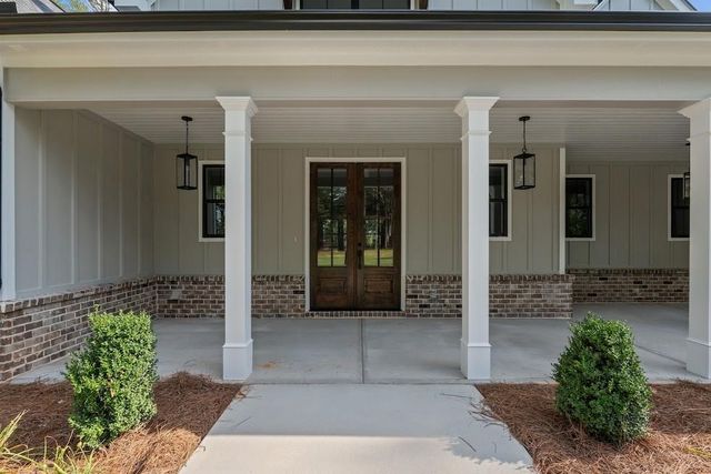 135 Martin Cemetery Road, Carrollton, GA 30117