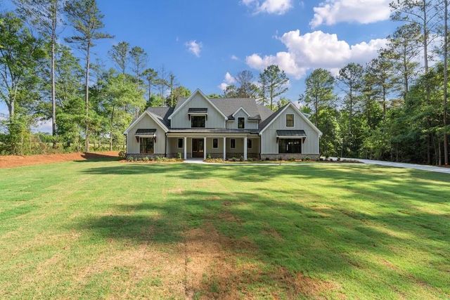 135 Martin Cemetery Road, Carrollton, GA 30117
