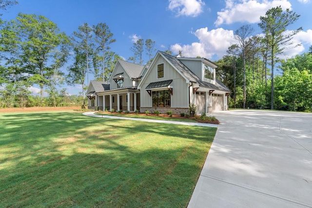 135 Martin Cemetery Road, Carrollton, GA 30117