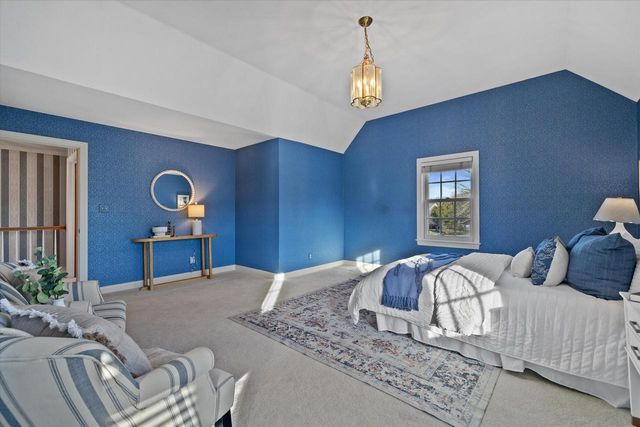 11019 N Wyngate TRACE, Mequon, WI 53092