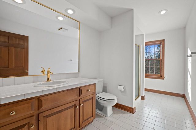 11019 N Wyngate TRACE, Mequon, WI 53092