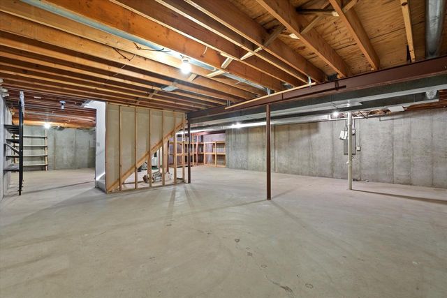 11019 N Wyngate TRACE, Mequon, WI 53092