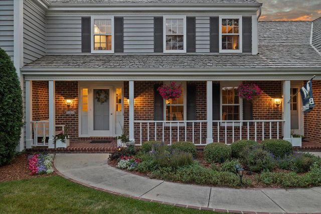 11019 N Wyngate TRACE, Mequon, WI 53092