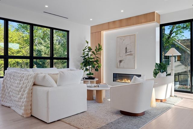 90 Auburndale Ave., Newton, MA 02465