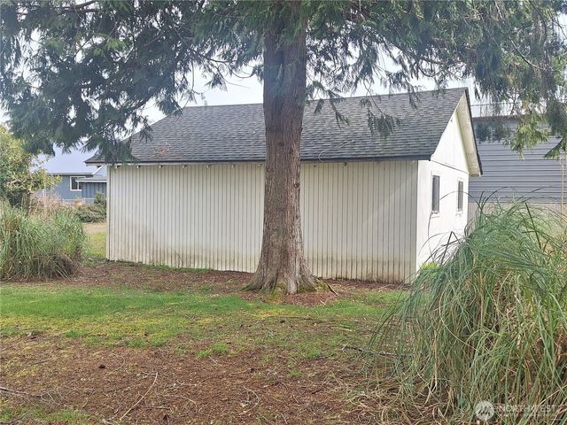 818 W Ocean Avenue, Westport, WA 98595