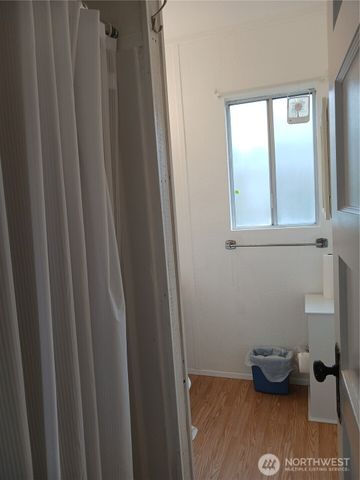 818 W Ocean Avenue, Westport, WA 98595