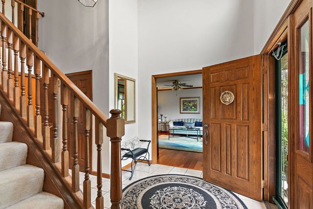 1606 Gregden Shores Drive, Sterling, IL 61081