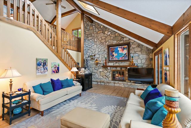 1606 Gregden Shores Drive, Sterling, IL 61081