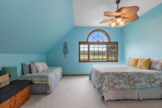 1606 Gregden Shores Drive, Sterling, IL 61081